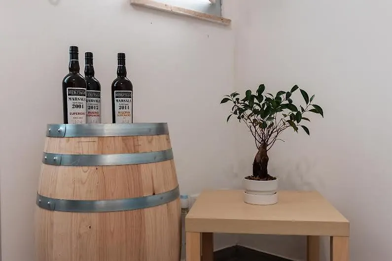 Wine House Casa Vacanze Villa Marsala 0*,